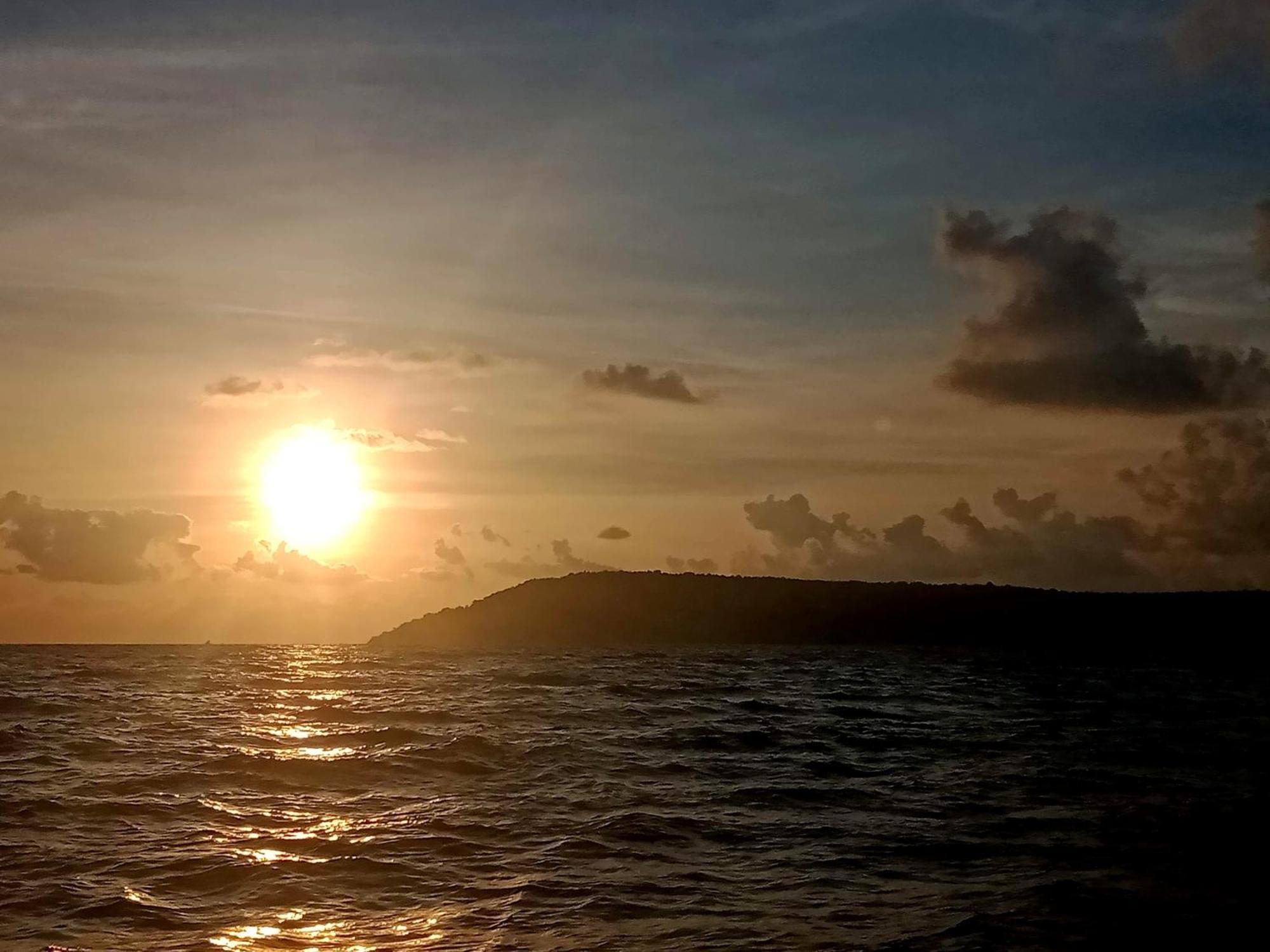 Baloo Guesthouse Đảo Koh Rong Samloem Ngoại thất bức ảnh